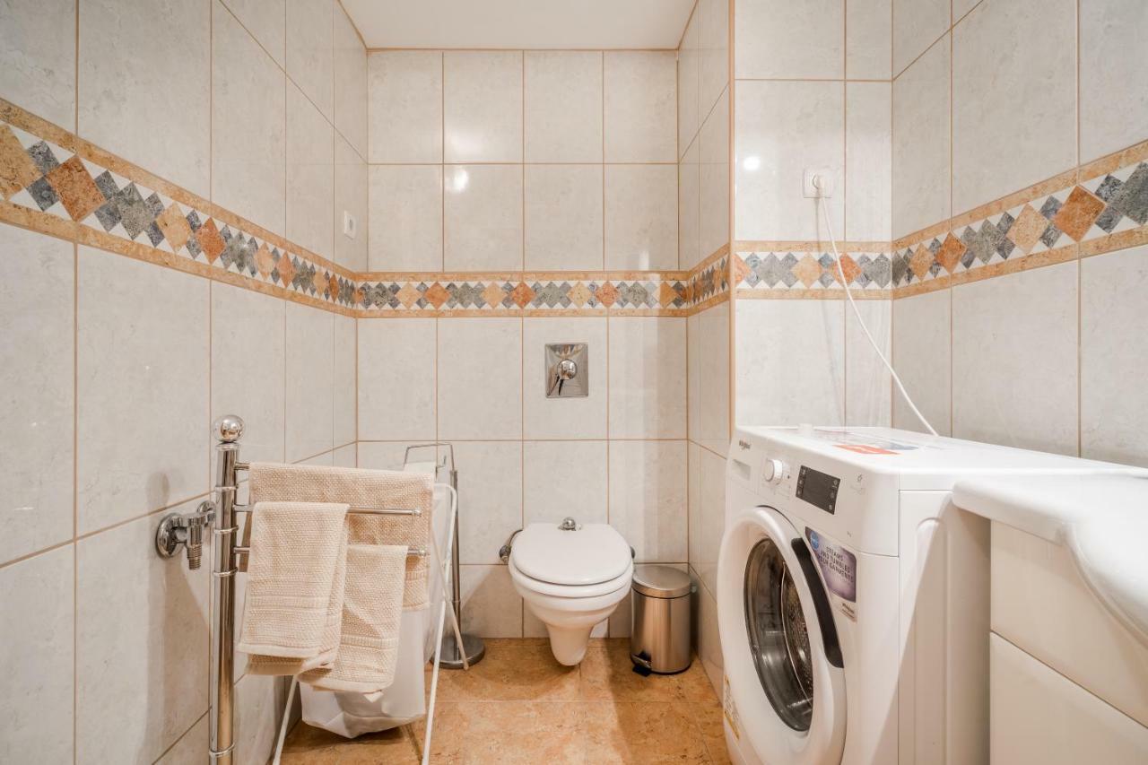 Apartmán Bpr Vivid Downtown Vibe With Balcony Budapešť Exteriér fotografie